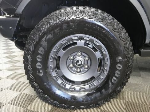 Certified 2024 Ford Bronco Badlands AWD/4WD image 9