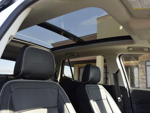 Used 2020 GMC Terrain Denali w/ LPO, Floor Liner Package image 29