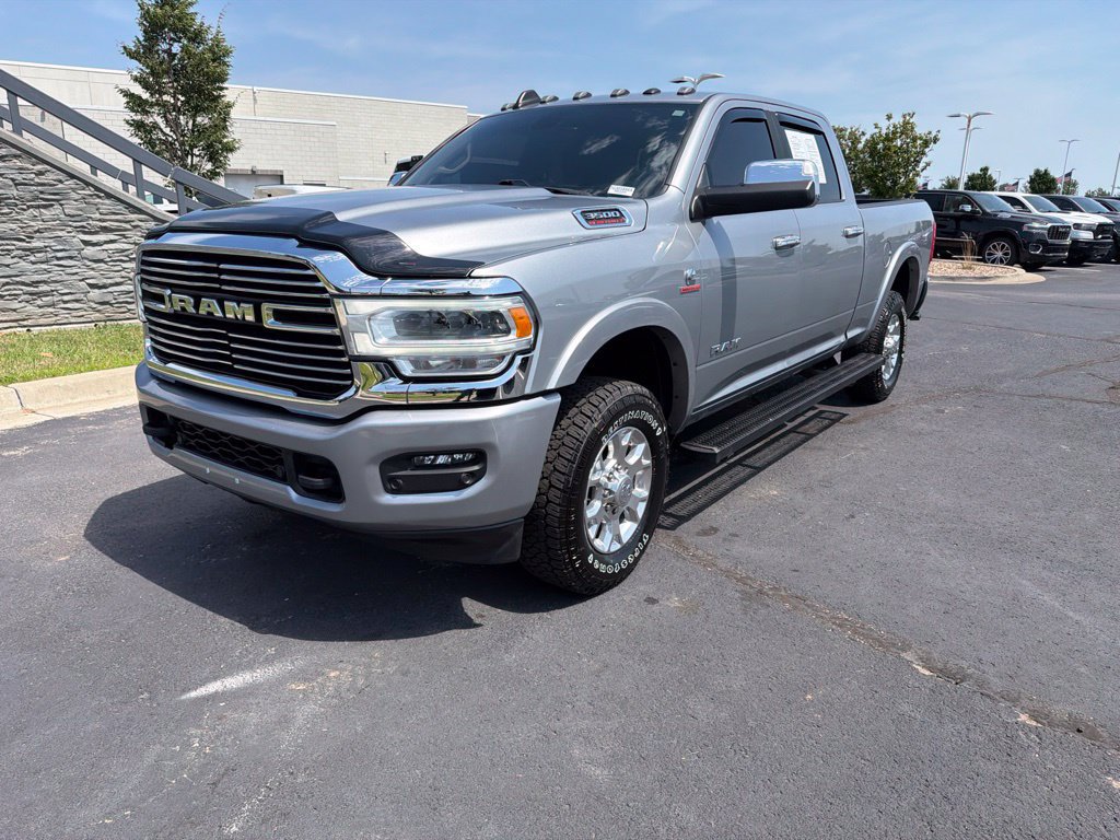 Used 2022 RAM 3500 Laramie AWD/4WD image 3