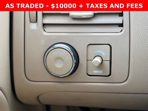 Used 2011 Buick Lucerne CXL w/ Driver Confidence Package FWD image 19