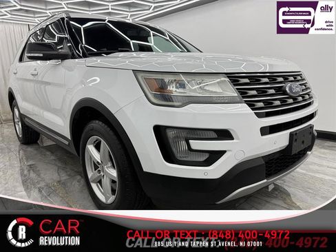 Used 2016 Ford Explorer XLT w/ Equipment Group 202A image 1