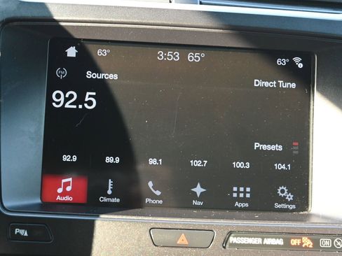 Used 2017 Ford Explorer XLT w/ Equipment Group 202A image 11