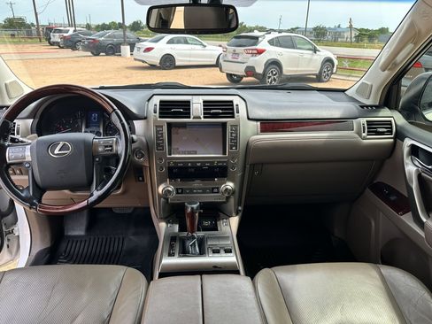 Used 2017 Lexus GX 460 Premium AWD/4WD image 18