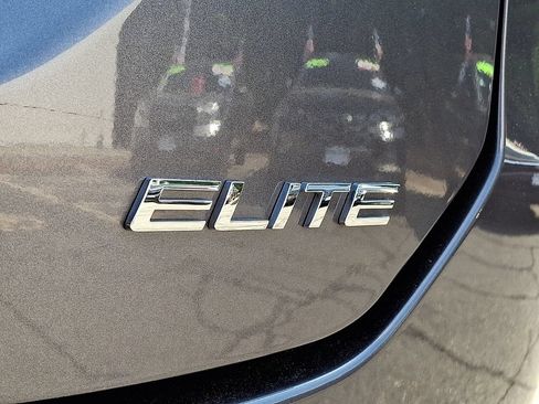 Used 2023 Honda Pilot Elite image 38