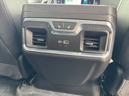 Used 2025 Chevrolet Silverado 1500 LTZ AWD/4WD image 38