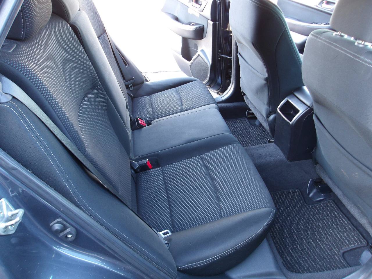Used 2015 Subaru Outback 2.5i Premium AWD/4WD image 12