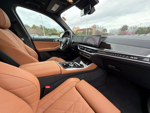 Certified 2024 BMW X5 sDrive40i w/ Premium Package image 21