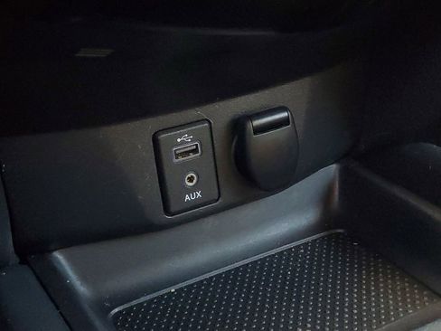 Used 2017 Nissan Rogue S w/ Appearance Package image 18