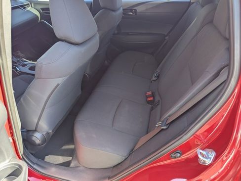 Used 2024 Toyota Corolla Cross LE w/ Moonroof Package image 17