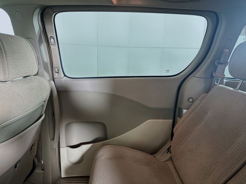 Used 2004 Nissan Quest SL w/ (HTD) 3.5 SL Upgrade Pkg image 23