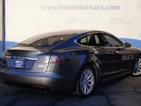 Used 2017 Tesla Model S 75D image 3