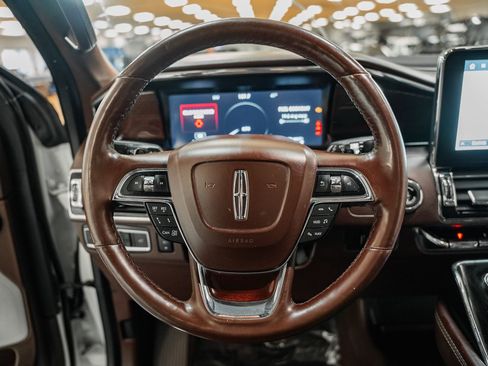 Used 2021 Lincoln Navigator L Black Label w/ Special Edition Package image 37