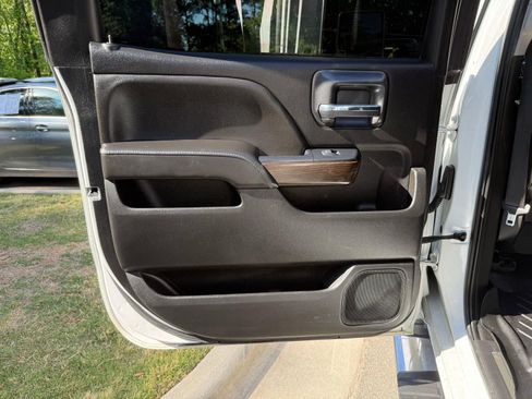 Used 2019 GMC Sierra 3500 Denali w/ Duramax Plus Package AWD/4WD image 33