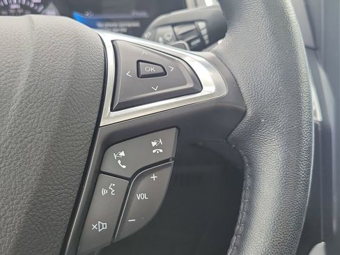 Used 2023 Ford Edge Titanium w/ Class II Trailer Tow Package image 14