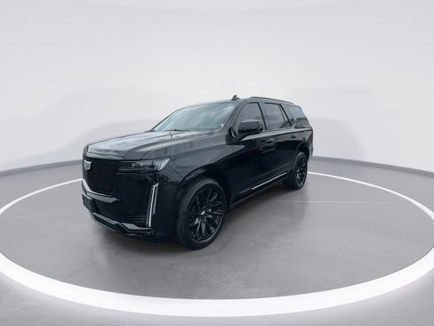 Used 2024 Cadillac Escalade Sport Platinum w/ LPO, ONYX Package AWD/4WD image 4