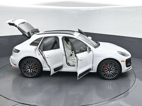 Used 2023 Porsche Macan GTS AWD/4WD image 56