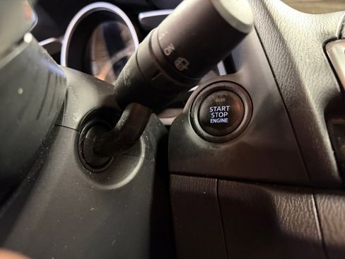 Used 2015 MAZDA MAZDA3 i Touring w/ Technology Package image 23