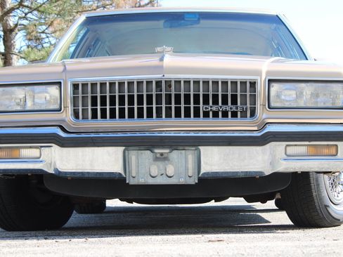 Used 1987 Chevrolet Caprice Classic RWD image 38