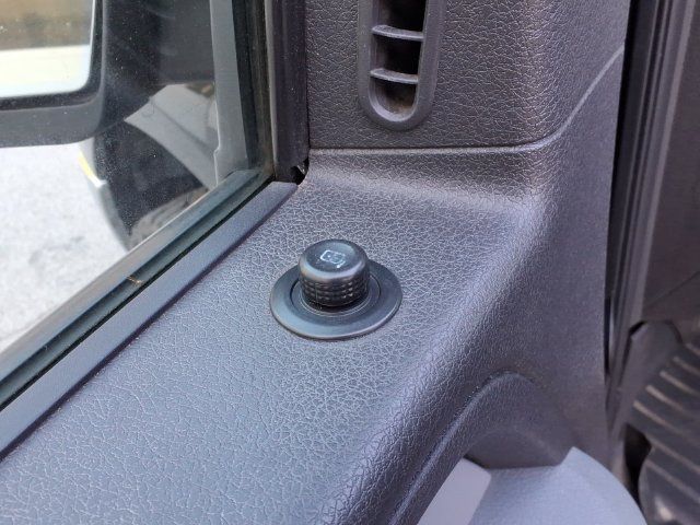 Used 2013 Ford F150 XLT w/ Mid Equipment Group AWD/4WD image 14