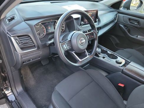 Used 2024 Nissan Rogue S image 16