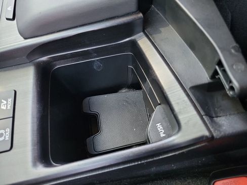 Used 2020 Lexus ES 300h image 16