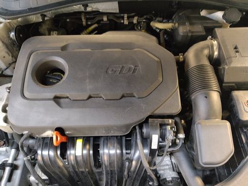 Used 2017 Kia Optima LX image 30