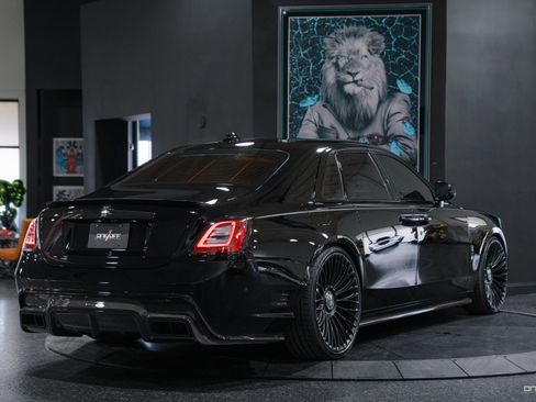 Used 2022 Rolls-Royce Ghost Black Badge image 31