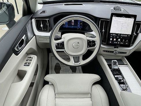 New 2026 Volvo XC60 T8 Ultra w/ Climate Package AWD/4WD image 5