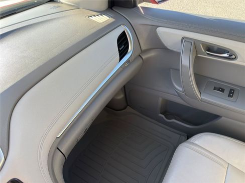 Used 2014 Chevrolet Traverse LT AWD/4WD image 29