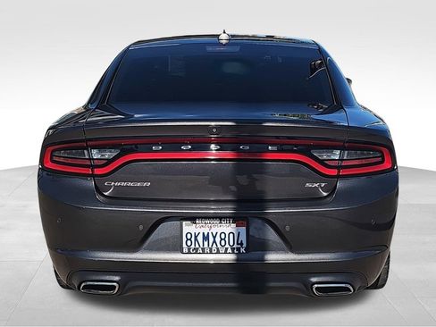 Used 2018 Dodge Charger SXT Plus image 4