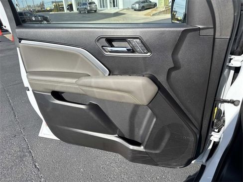 Used 2024 Chevrolet Colorado ZR2 w/ ZR2 Convenience Package III image 9