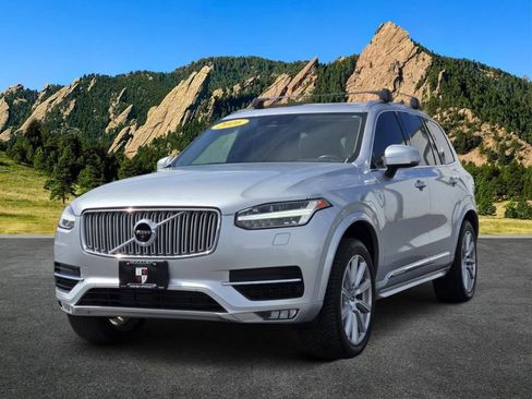 Used 2016 Volvo XC90 T6 Inscription w/ Vision Package AWD/4WD image 3