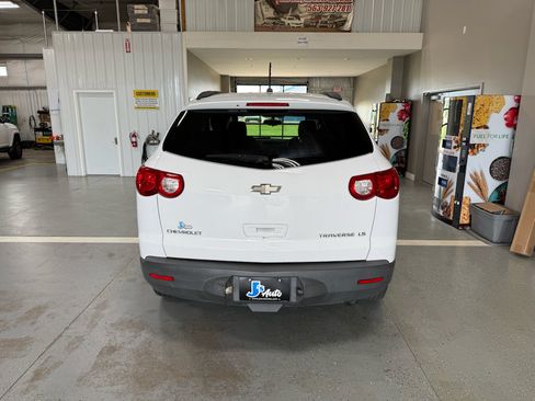 Used 2009 Chevrolet Traverse LS FWD image 6