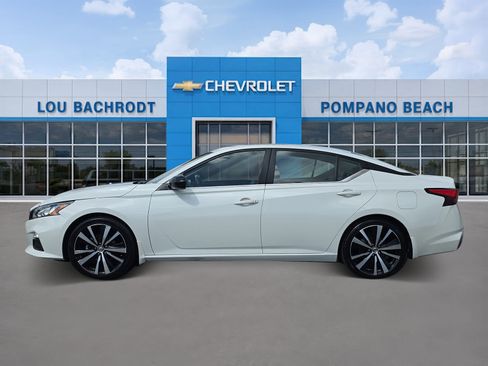 Used 2022 Nissan Altima 2.5 SR image 4