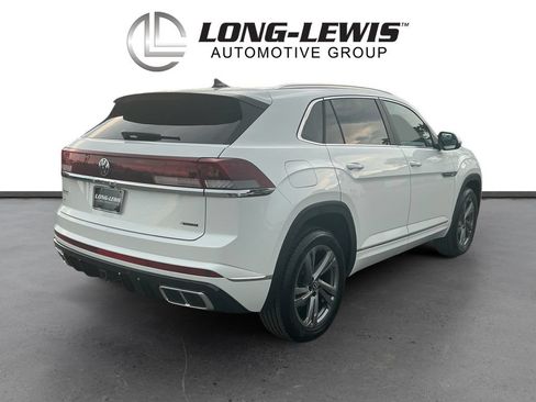 Used 2024 Volkswagen Atlas Cross Sport SEL R-Line AWD/4WD image 7
