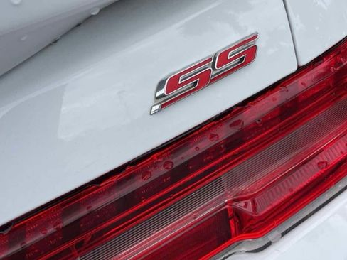 Used 2015 Chevrolet Camaro SS image 4