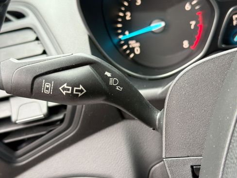 Used 2019 Ford Escape SEL image 27