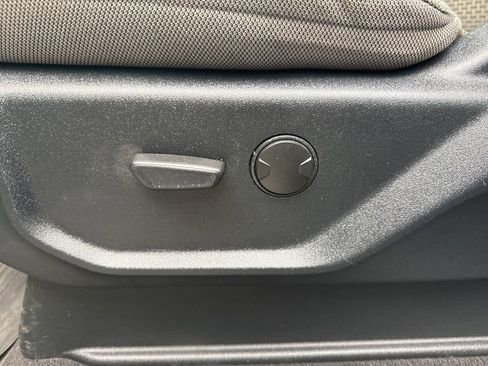 Used 2021 Ford F250 XLT w/ XLT Value Package AWD/4WD image 8