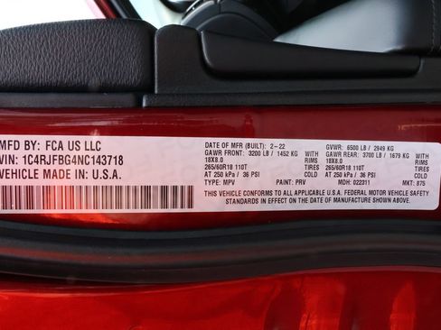 Used 2022 Jeep Grand Cherokee Limited w/ Tech Group AWD/4WD image 43