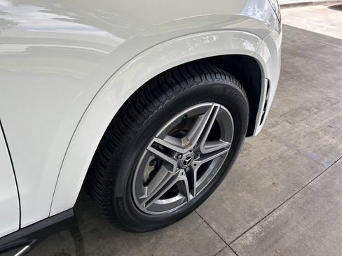 Used 2022 Mercedes-Benz GLE 450 4MATIC w/ AMG Line Exterior image 25