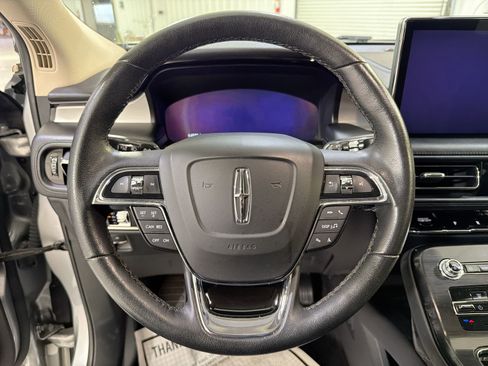 Used 2021 Lincoln Nautilus FWD image 13