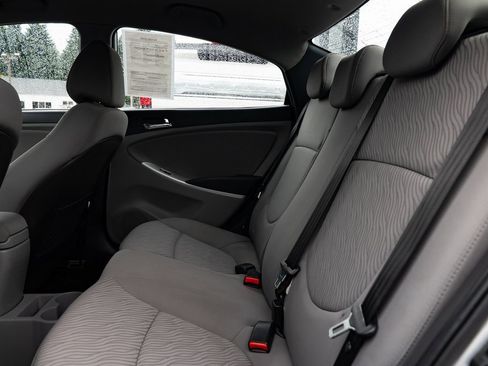 Used 2014 Hyundai Accent GLS w/ Option Group 2 image 19