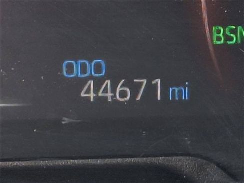 Used 2024 Toyota RAV4 XLE AWD/4WD image 11