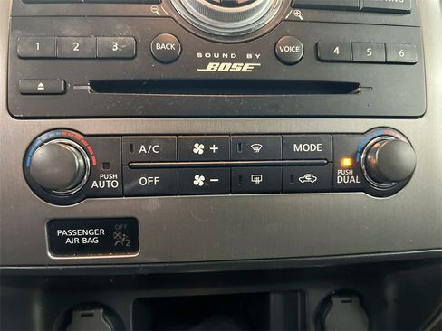 Used 2013 Nissan Armada Platinum image 16