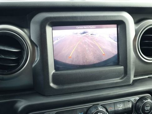 Certified 2022 Jeep Wrangler Unlimited Sport image 18