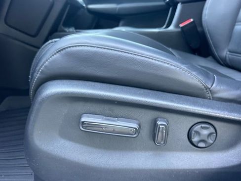 Used 2022 Honda CR-V EX-L image 13