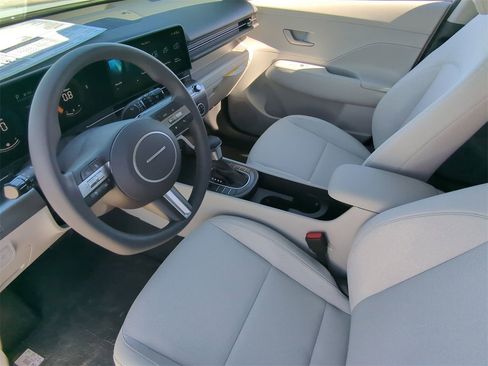 New 2026 Hyundai Kona SE image 17