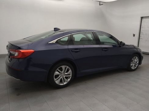 Used 2018 Honda Accord LX image 10