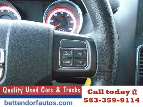 Used 2018 Dodge Grand Caravan SE w/ UConnect Hands-Free Group image 20