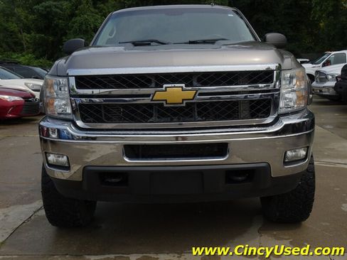 Used 2013 Chevrolet Silverado 2500 LT w/ Interior Plus Package AWD/4WD image 2